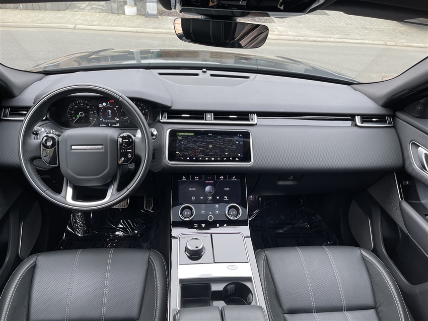 Range Rover Velar P300 R-Dynamic